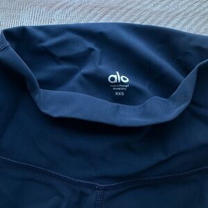 Alo Distressed Legging